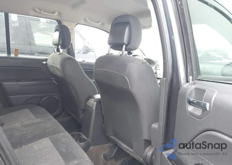 2014 Jeep Compass Sport z USA, uszkodzony, nr VIN 1C4NJDBB7ED828751